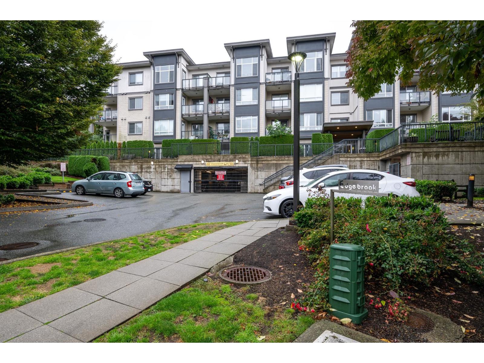 401 2943 Nelson Place, Abbotsford, British Columbia  V2S 0C8 - Photo 1 - R3057811