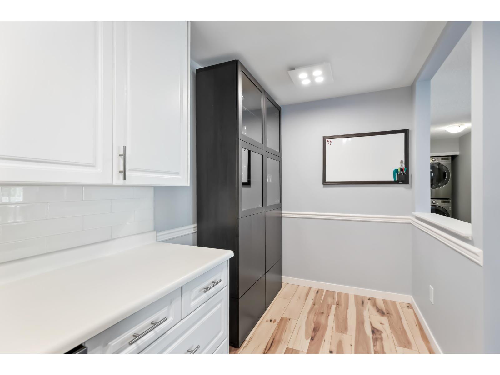 203 1830 E Southmere Crescent, Surrey, British Columbia  V4A 9C2 - Photo 13 - R3057735