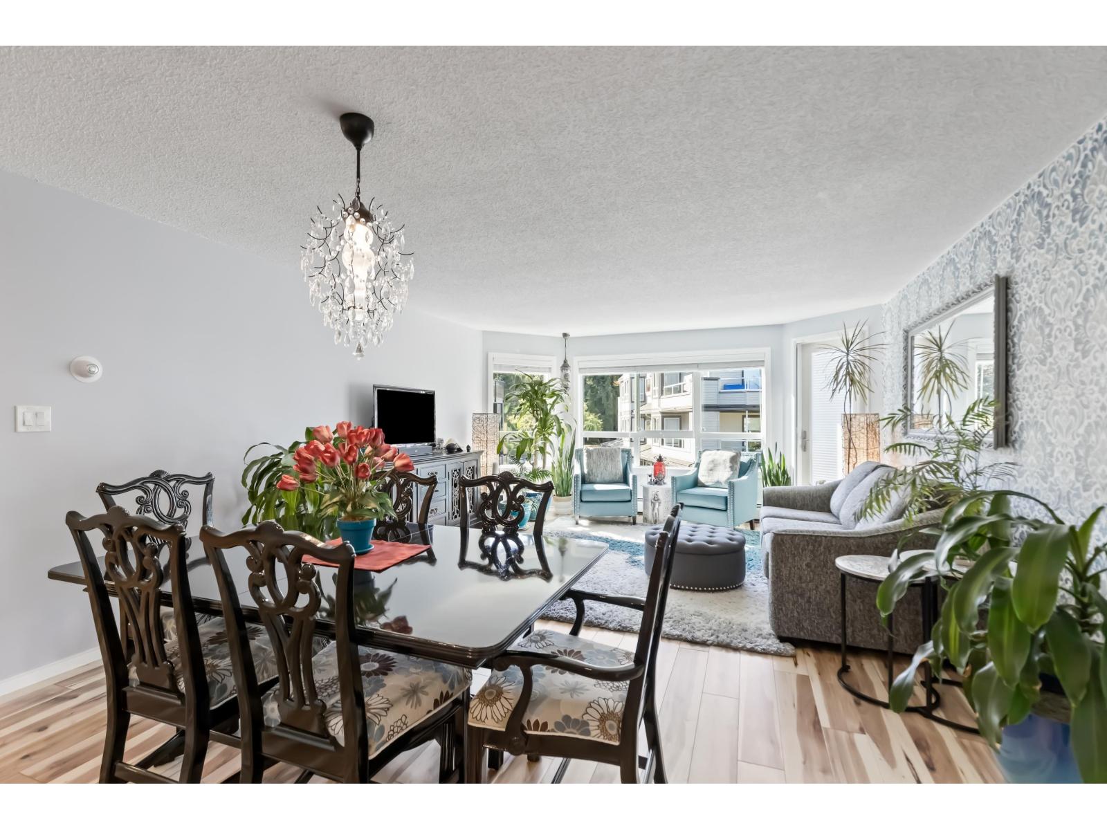 203 1830 E Southmere Crescent, Surrey, British Columbia  V4A 9C2 - Photo 5 - R3057735