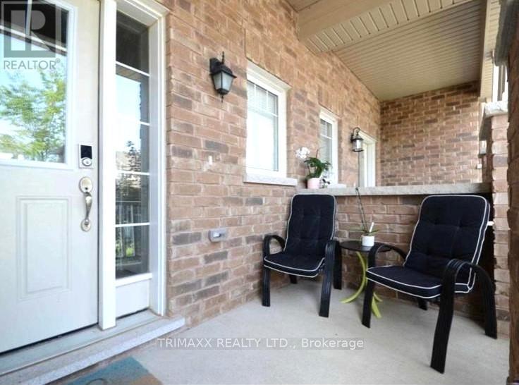 78 Glenvista Drive, Kitchener, Ontario  N2R 0E3 - Photo 2 - X12461599