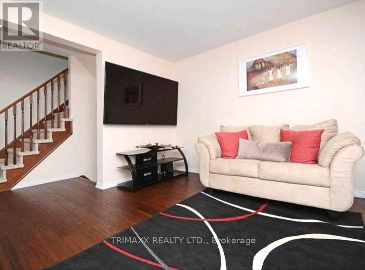 78 Glenvista Drive, Kitchener, Ontario  N2R 0E3 - Photo 14 - X12461599