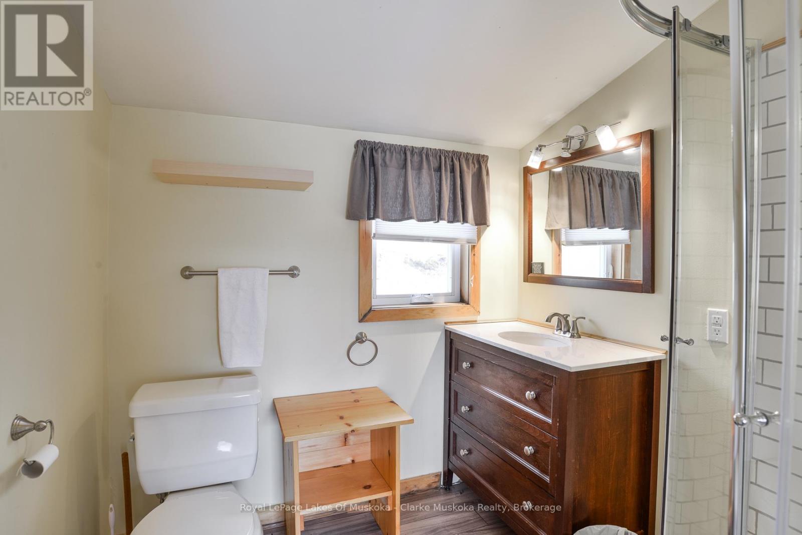 7 - 7 Silver Point Road, Seguin, Ontario  P2A 2W8 - Photo 13 - X12462528