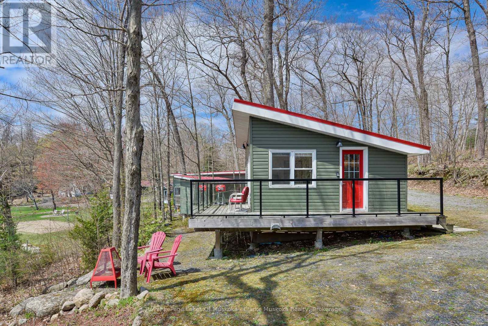 7 - 7 Silver Point Road, Seguin, Ontario  P2A 2W8 - Photo 2 - X12462528