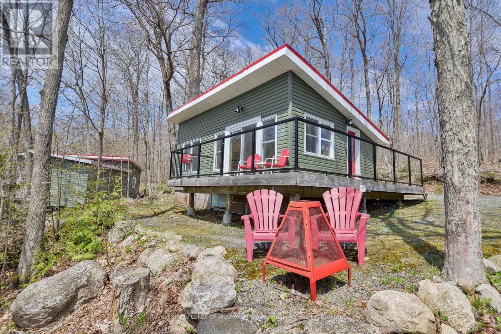 7 - 7 Silver Point Road, Seguin, Ontario  P2A 2W8 - Photo 3 - X12462528