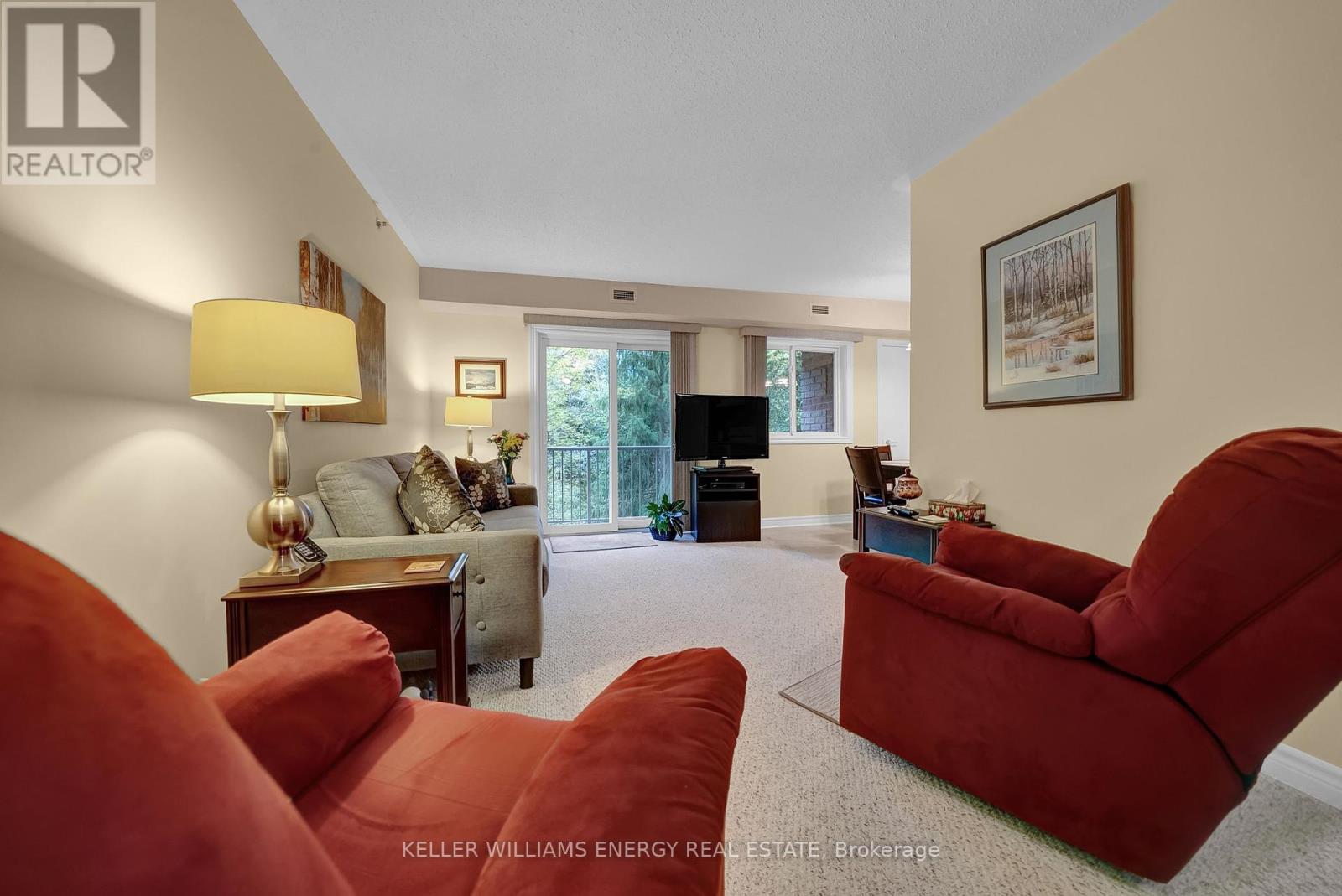 208 - 841 Battell Street, Cobourg, Ontario K9A 0B9 - Photo 11 - X12462545