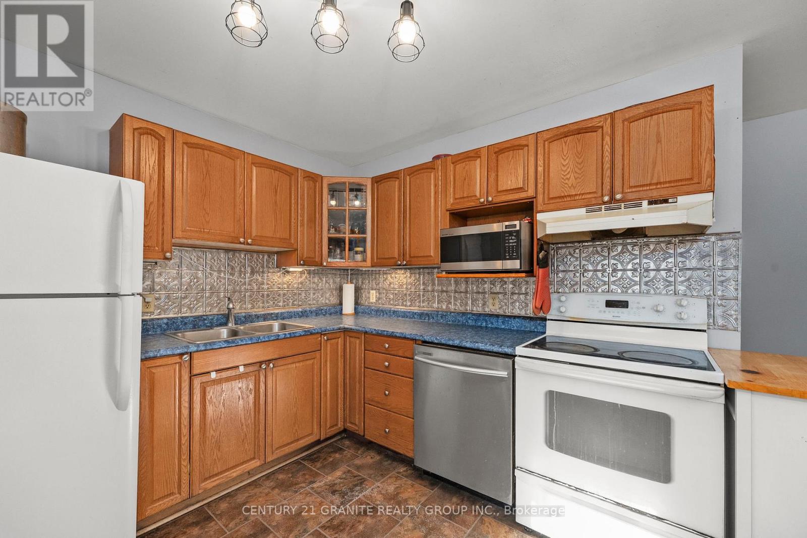 31813 Highway 62 North, Hastings Highlands, Ontario  K0L 2S0 - Photo 10 - X12462551