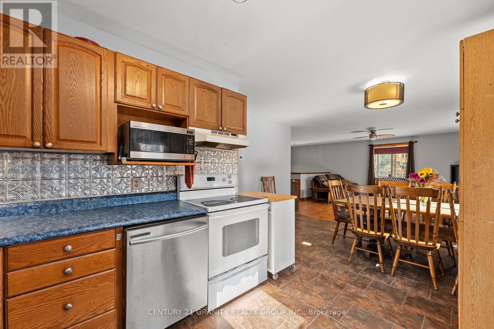 31813 Highway 62 North, Hastings Highlands, Ontario  K0L 2S0 - Photo 12 - X12462551