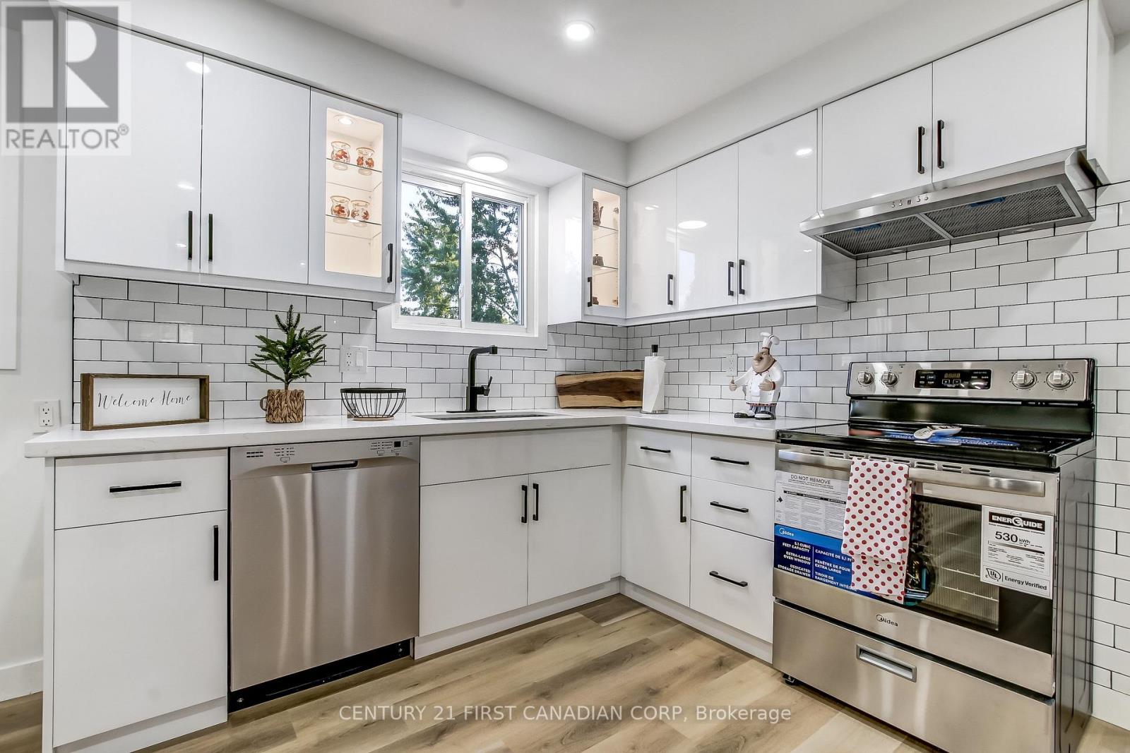 59 Augusta Crescent, London South (South X), Ontario  N6E 2C9 - Photo 7 - X12462550