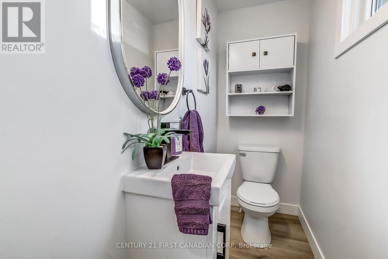 59 Augusta Crescent, London South (South X), Ontario  N6E 2C9 - Photo 8 - X12462550