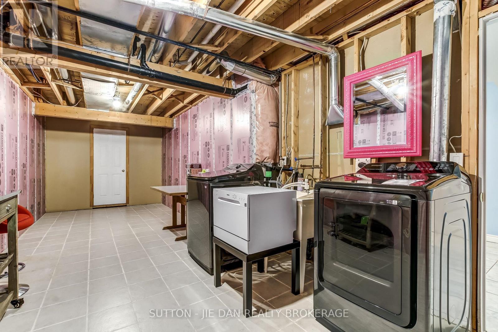 23 - 1574 Richmond Street, London North, Ontario  N6G 5H7 - Photo 12 - X12462557