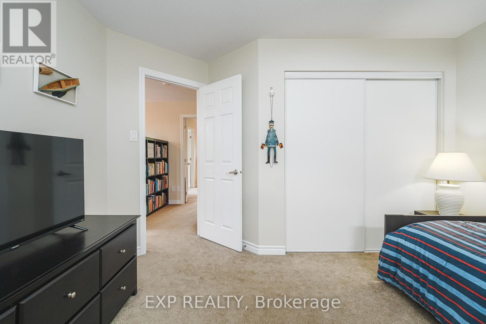 400 Brigatine Avenue, Ottawa, Ontario  K2S 0P7 - Photo 22 - X12462579