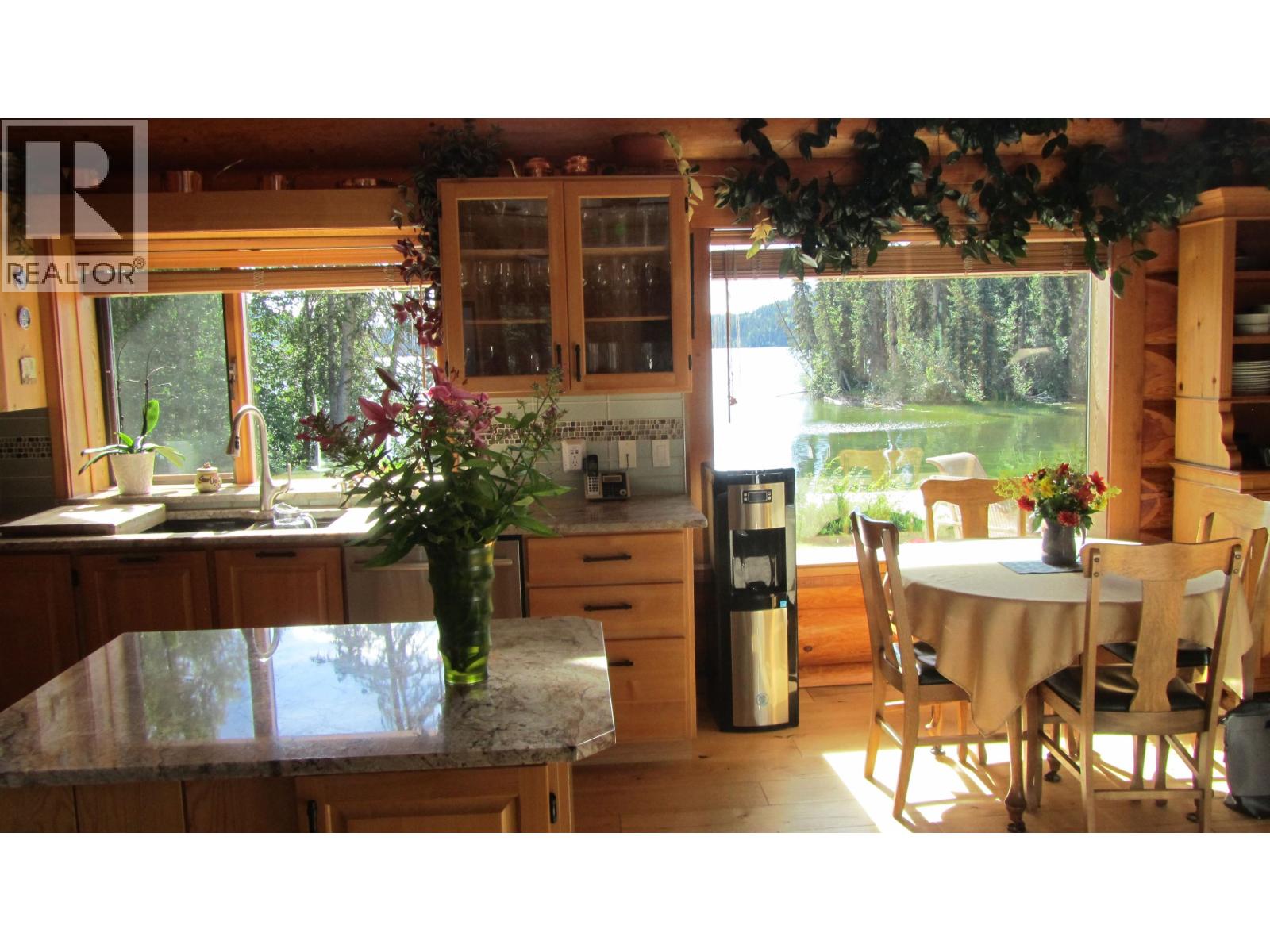 8528 24 Highway, Bridge Lake, British Columbia  V0K 1E0 - Photo 11 - R3058535