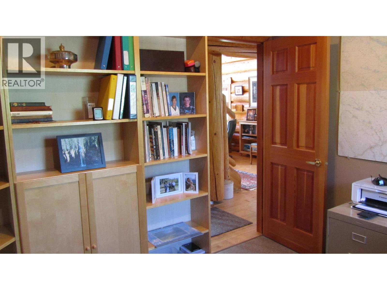 8528 24 Highway, Bridge Lake, British Columbia  V0K 1E0 - Photo 19 - R3058535