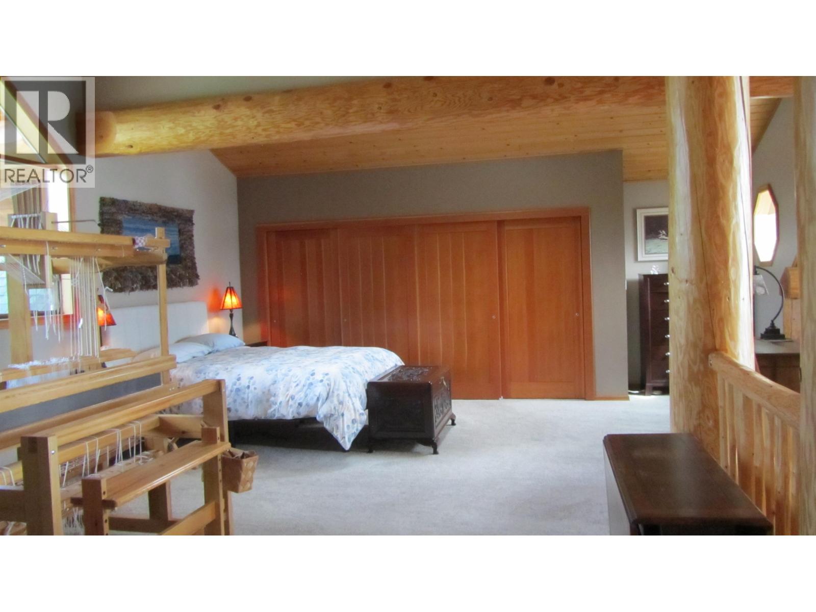 8528 24 Highway, Bridge Lake, British Columbia  V0K 1E0 - Photo 21 - R3058535