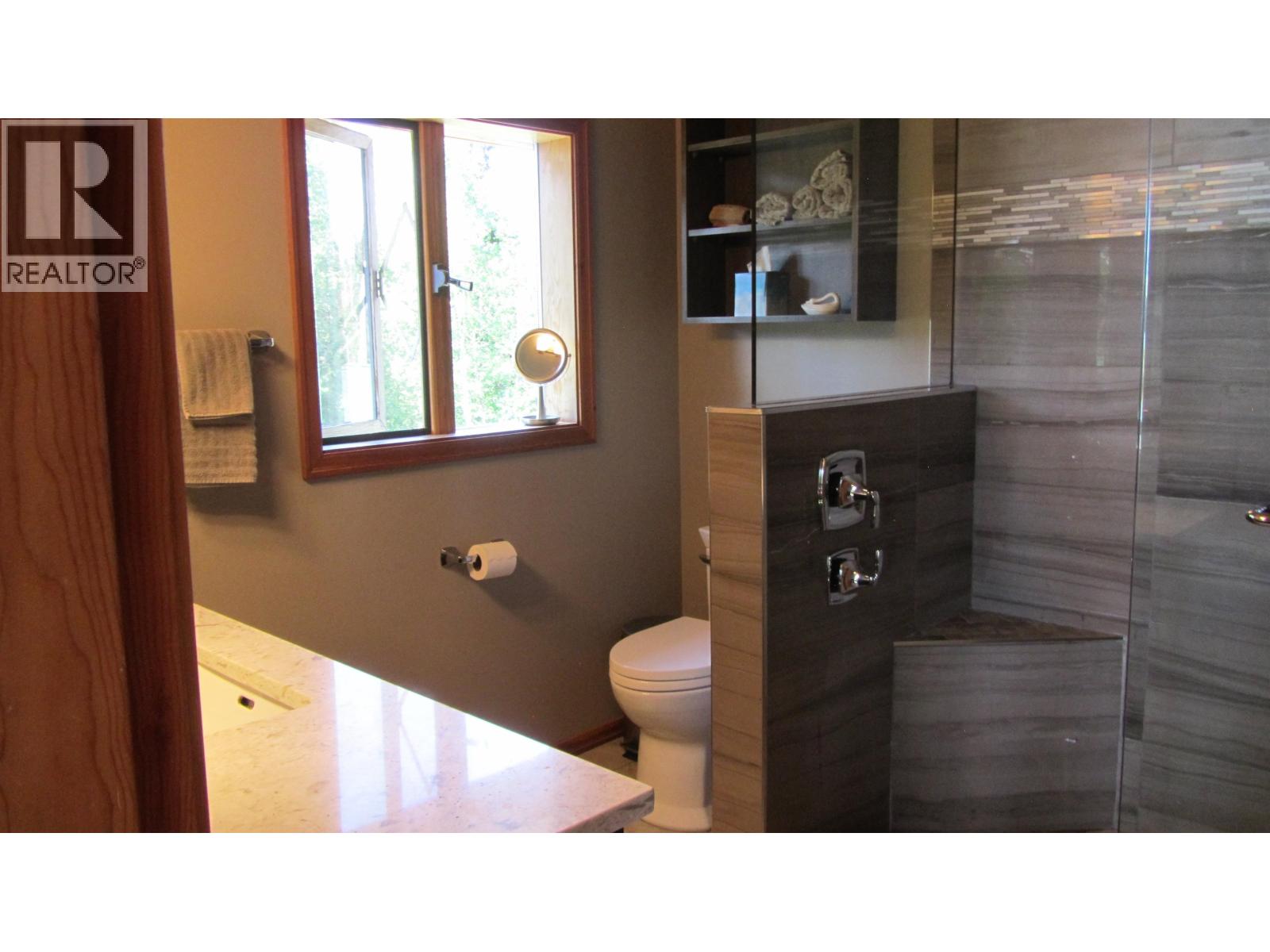 8528 24 Highway, Bridge Lake, British Columbia  V0K 1E0 - Photo 24 - R3058535