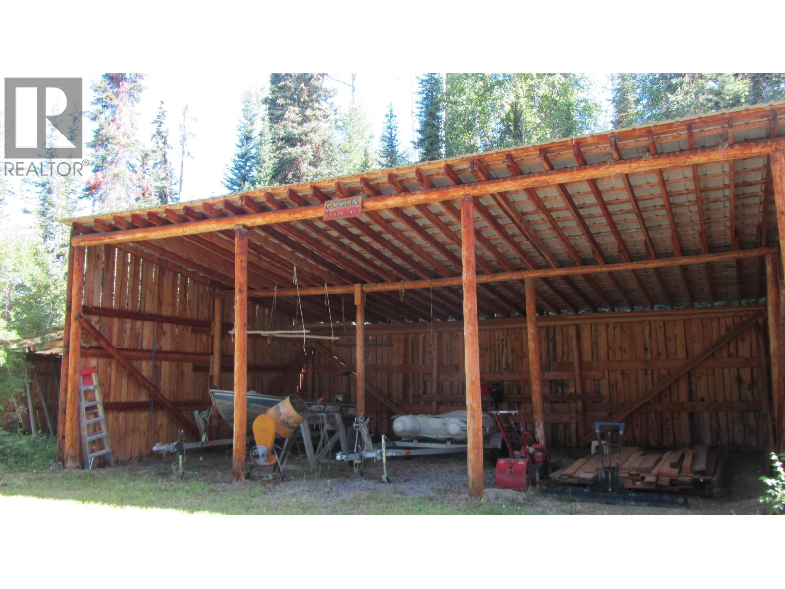 8528 24 Highway, Bridge Lake, British Columbia  V0K 1E0 - Photo 33 - R3058535