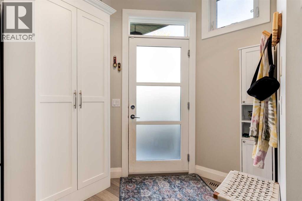 2, 2426 29 Street Sw, Calgary, Alberta  T3E 2K4 - Photo 3 - A2262396