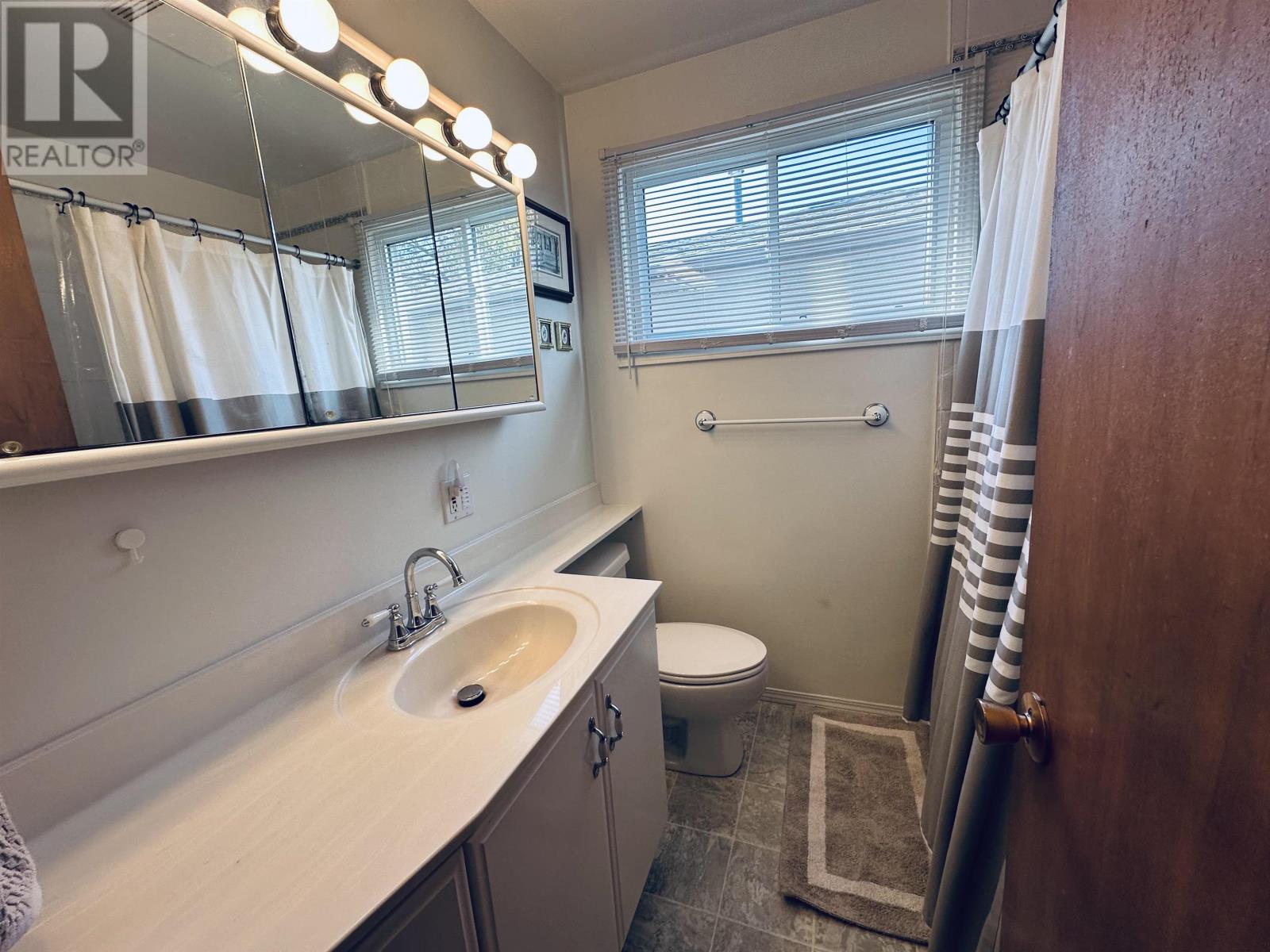 110 Spruce Ct, Thunder Bay, Ontario  P7C 1X6 - Photo 21 - TB253221