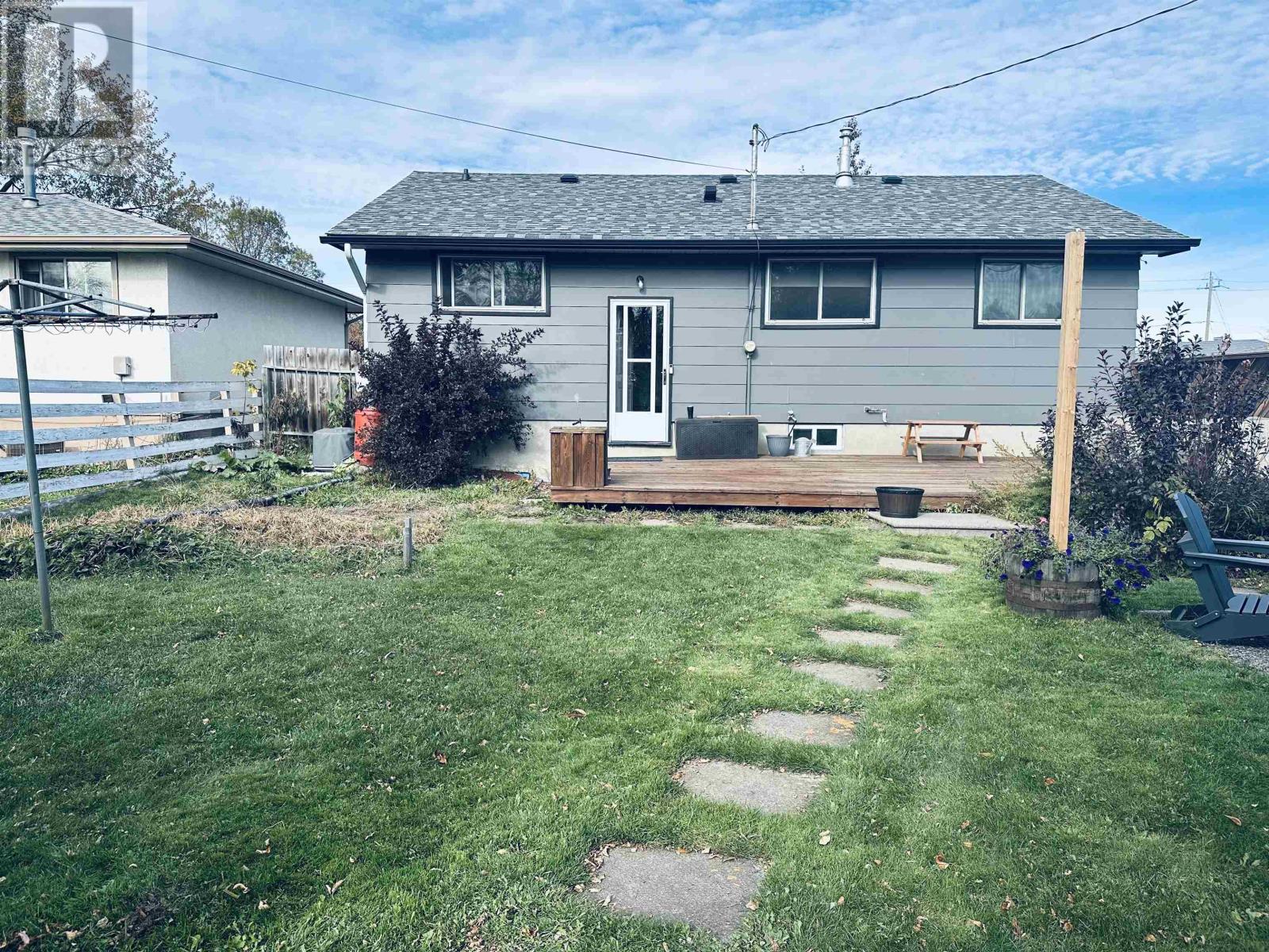 110 Spruce Ct, Thunder Bay, Ontario  P7C 1X6 - Photo 5 - TB253221