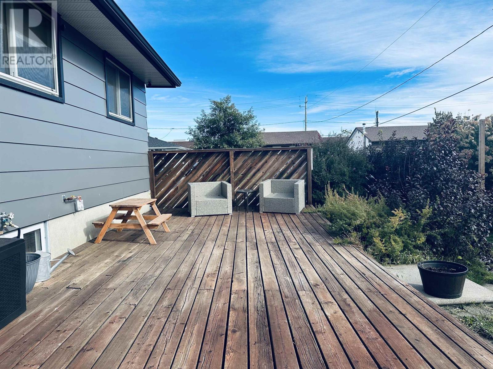 110 Spruce Ct, Thunder Bay, Ontario  P7C 1X6 - Photo 7 - TB253221