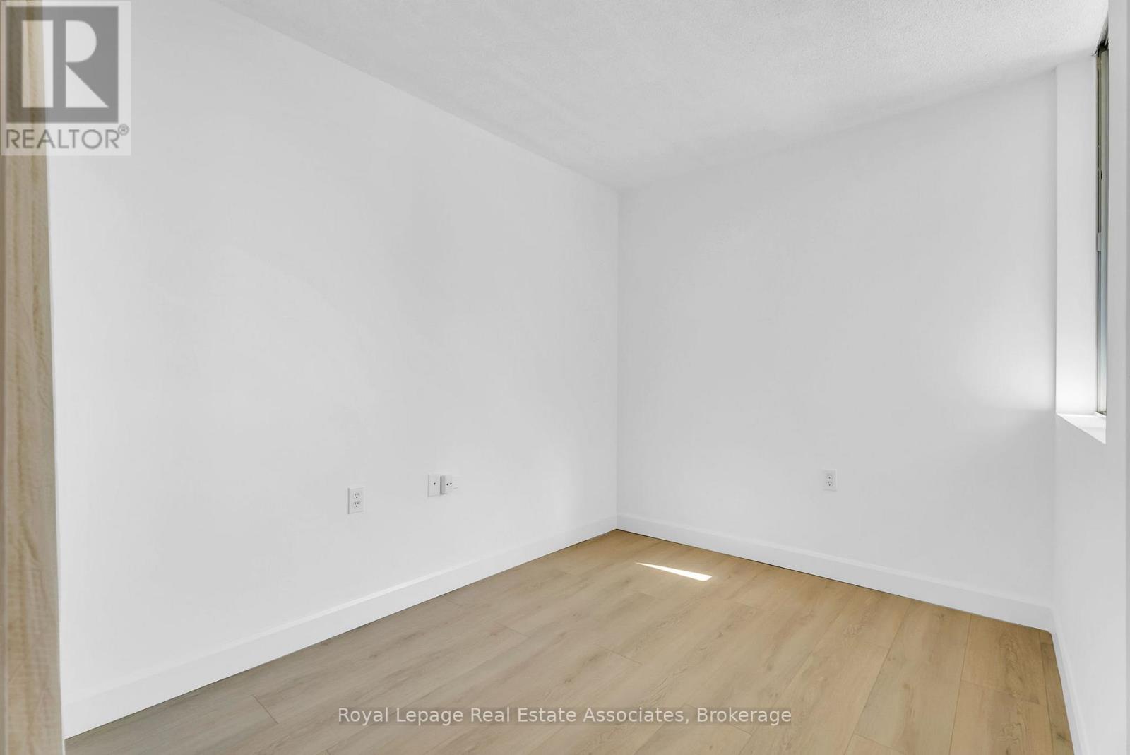 501 - 555 Wilson Hts Boulevard, Toronto, Ontario  M3H 6B5 - Photo 14 - C12462322