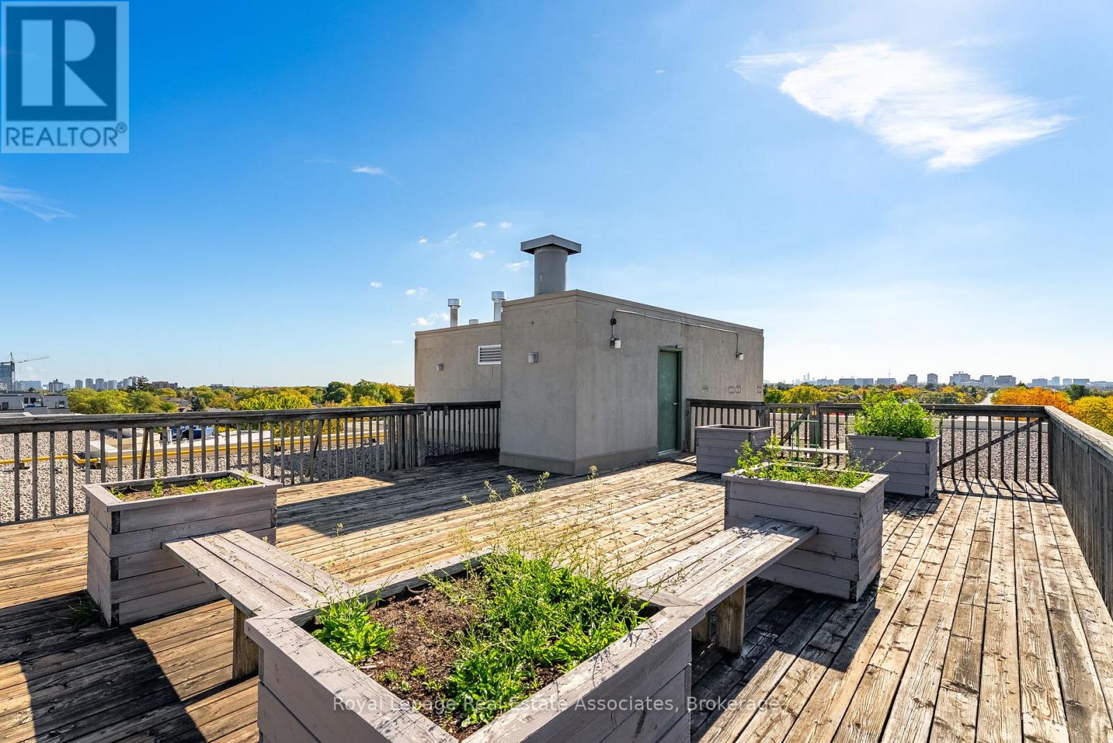 501 - 555 Wilson Hts Boulevard, Toronto, Ontario  M3H 6B5 - Photo 19 - C12462322