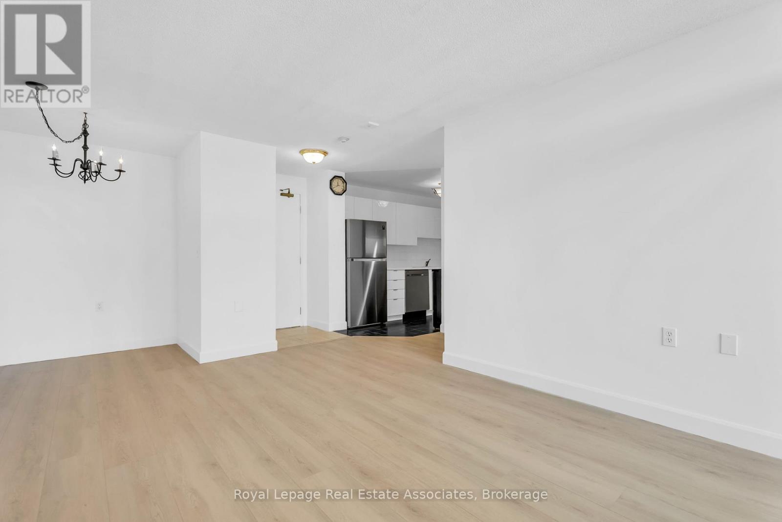 501 - 555 Wilson Hts Boulevard, Toronto, Ontario  M3H 6B5 - Photo 9 - C12462322