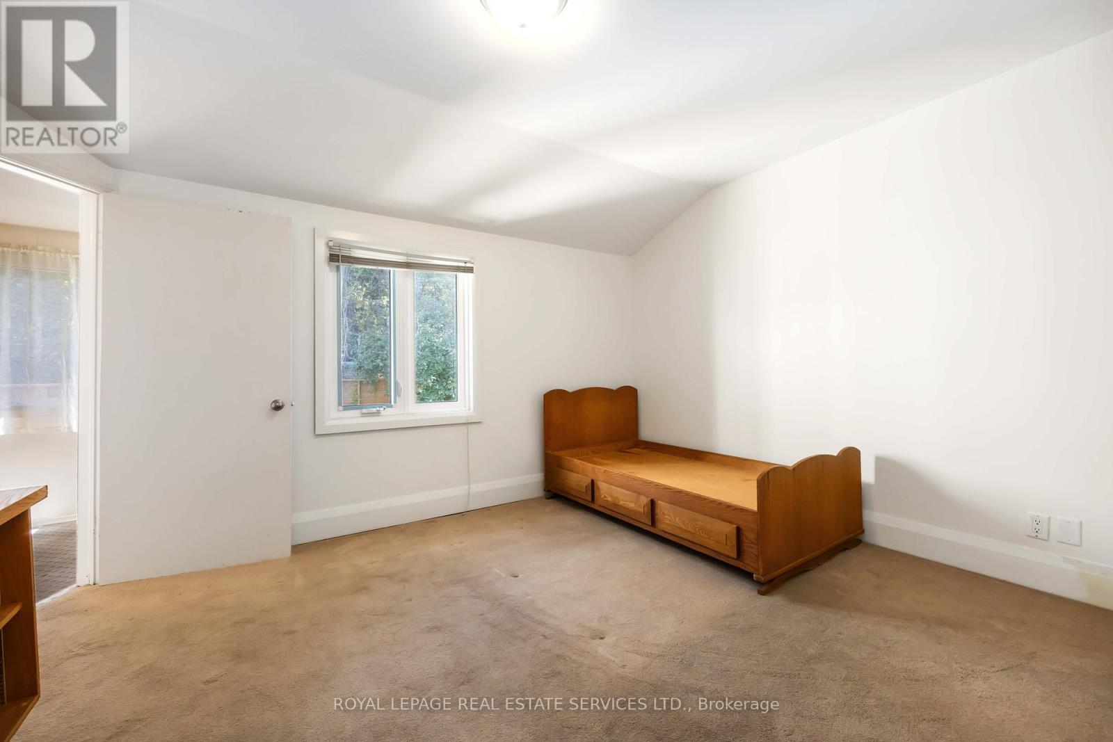 43 Mount Royal Avenue, Toronto, Ontario  M6H 2S2 - Photo 15 - C12462329