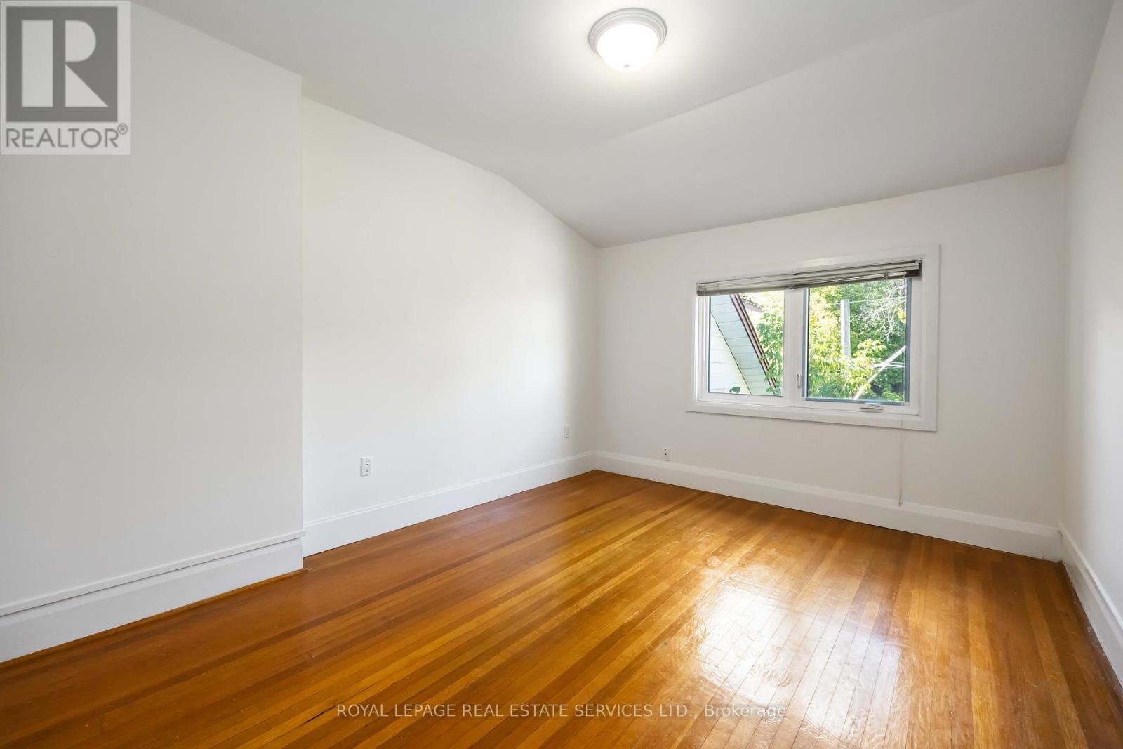 43 Mount Royal Avenue, Toronto, Ontario  M6H 2S2 - Photo 18 - C12462329