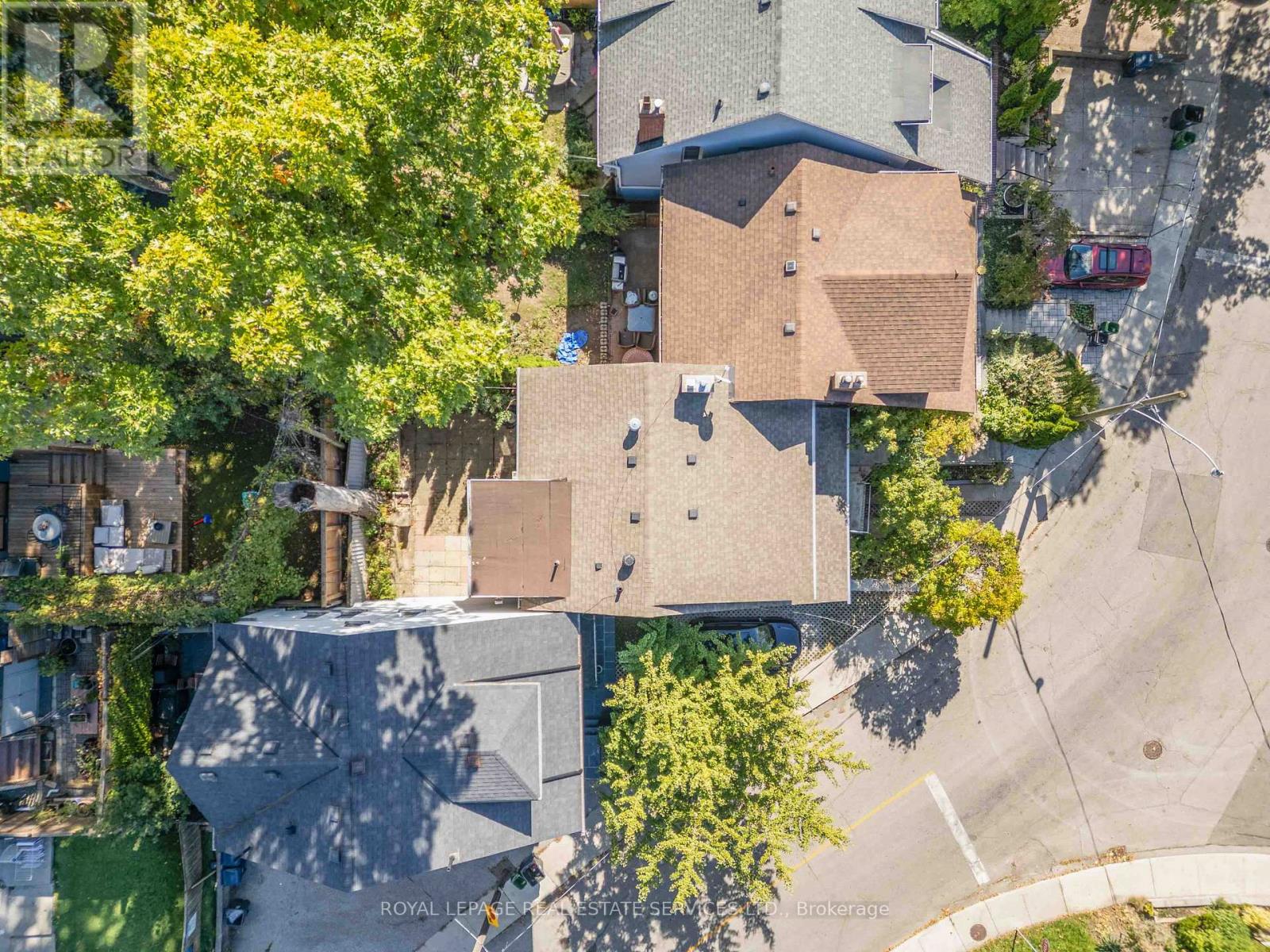 43 Mount Royal Avenue, Toronto, Ontario  M6H 2S2 - Photo 30 - C12462329