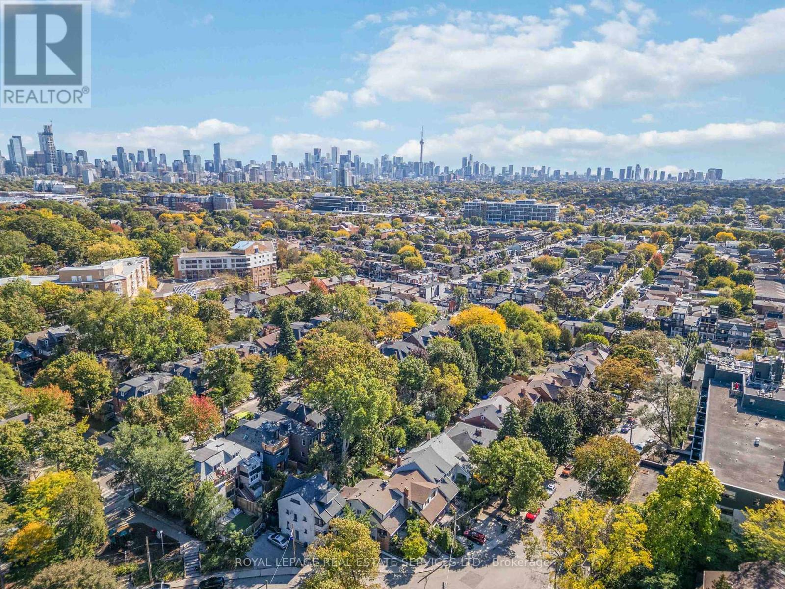 43 Mount Royal Avenue, Toronto, Ontario  M6H 2S2 - Photo 35 - C12462329