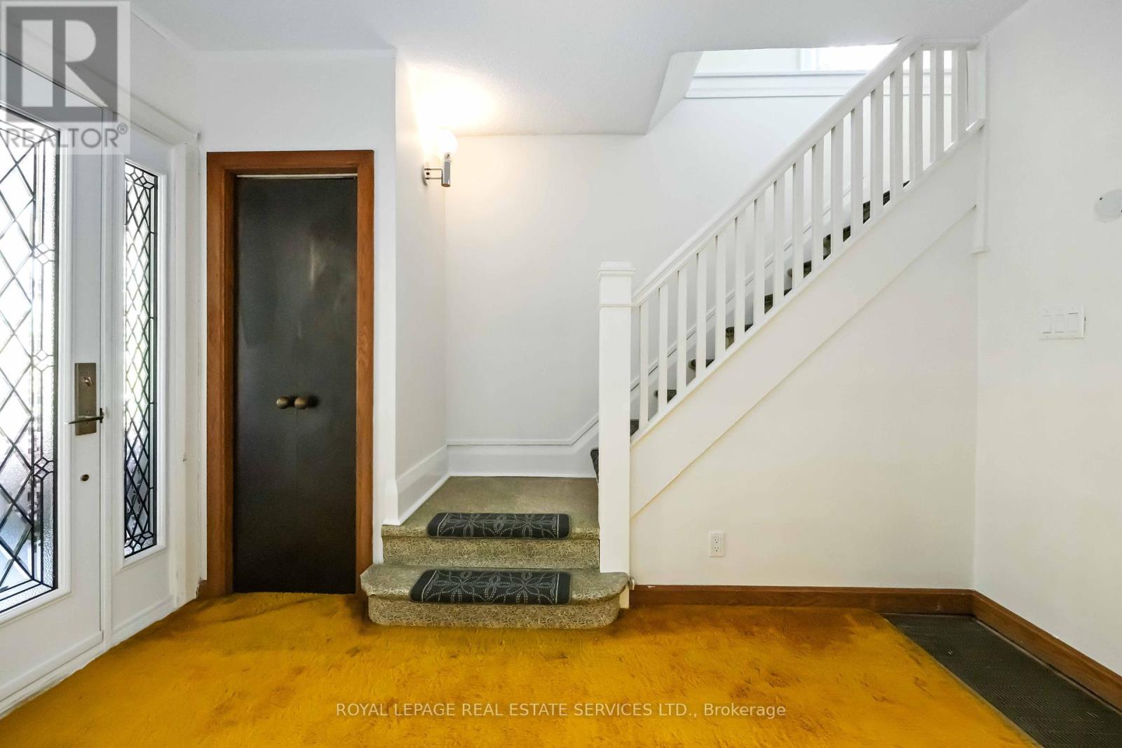 43 Mount Royal Avenue, Toronto, Ontario  M6H 2S2 - Photo 6 - C12462329