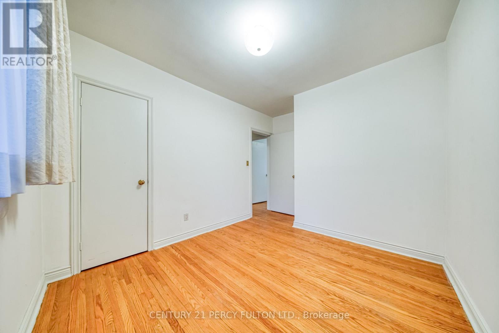 73 Berkinshaw Crescent, Toronto, Ontario  M3B 2T1 - Photo 18 - C12462354