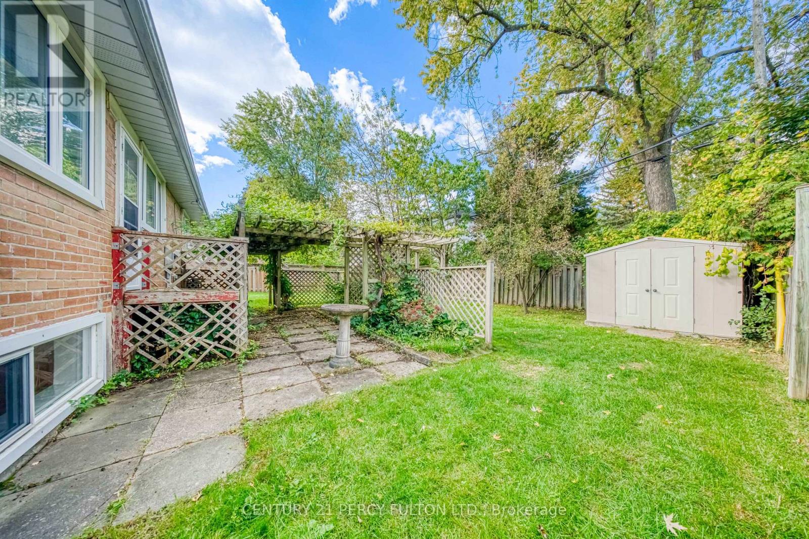 73 Berkinshaw Crescent, Toronto, Ontario  M3B 2T1 - Photo 30 - C12462354
