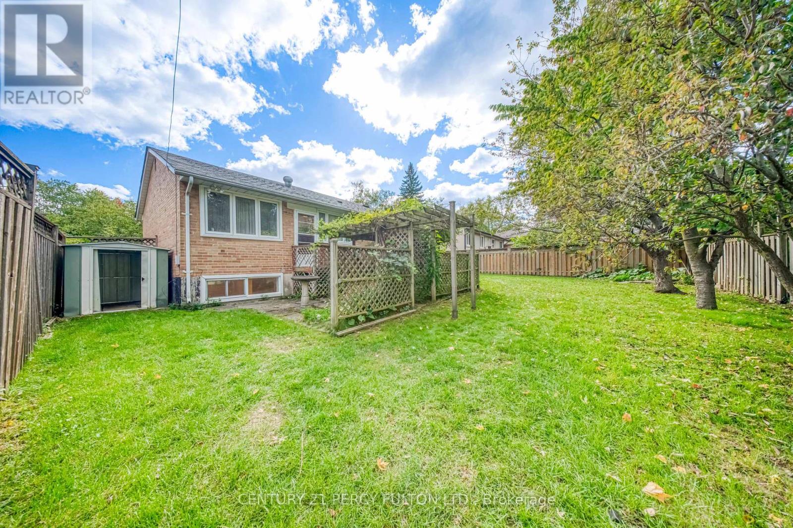 73 Berkinshaw Crescent, Toronto, Ontario  M3B 2T1 - Photo 33 - C12462354