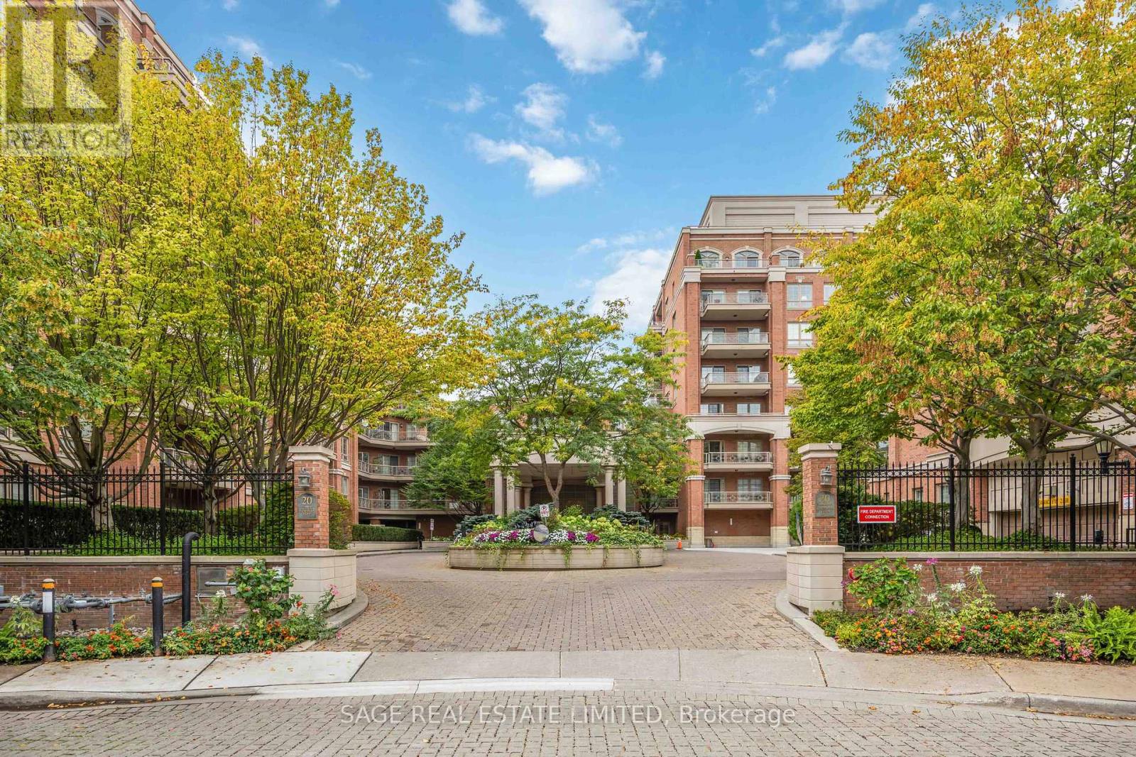 212 - 20 Burkebrook Place, Toronto, Ontario  M4G 0A1 - Photo 1 - C12462355