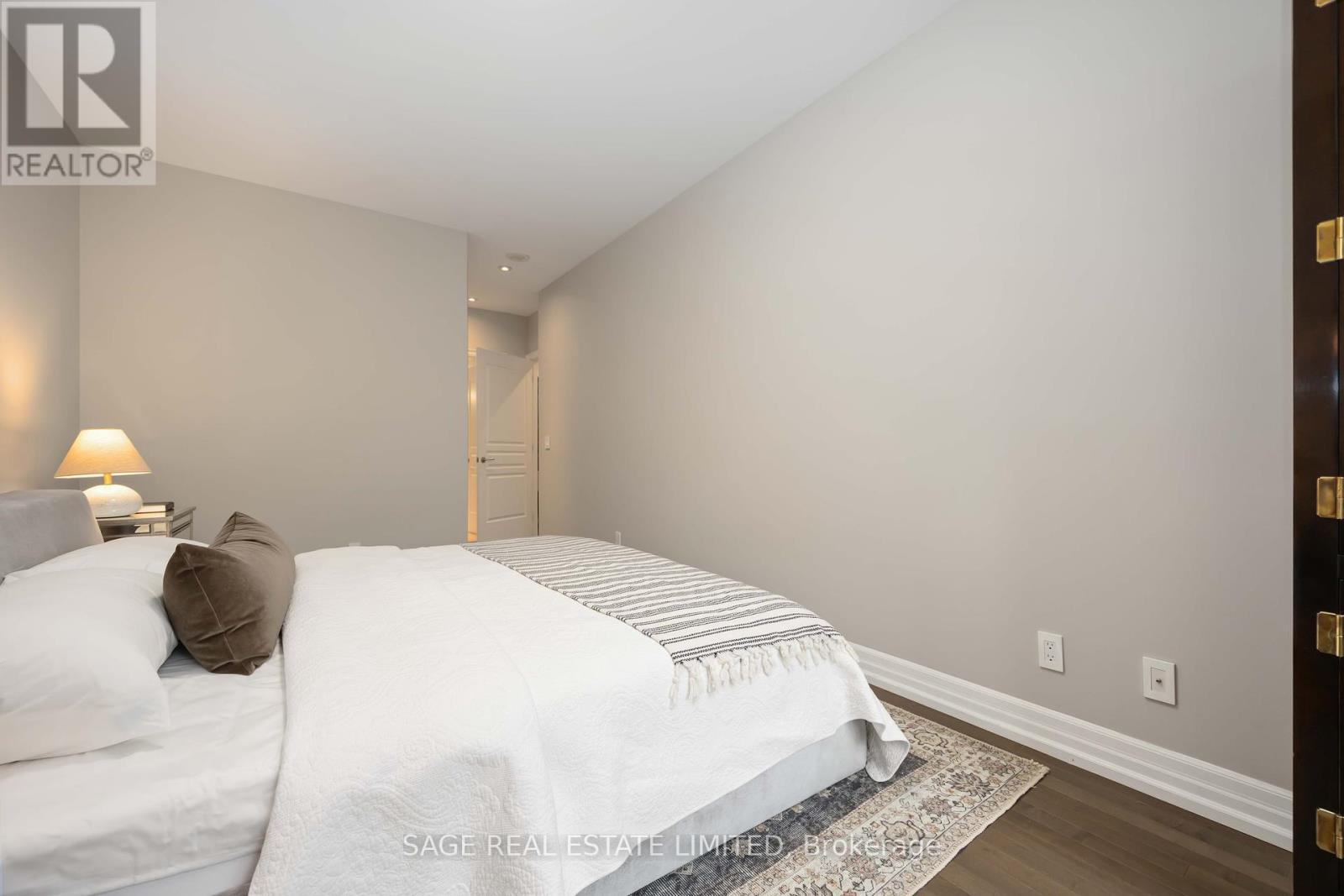 212 - 20 Burkebrook Place, Toronto, Ontario  M4G 0A1 - Photo 27 - C12462355