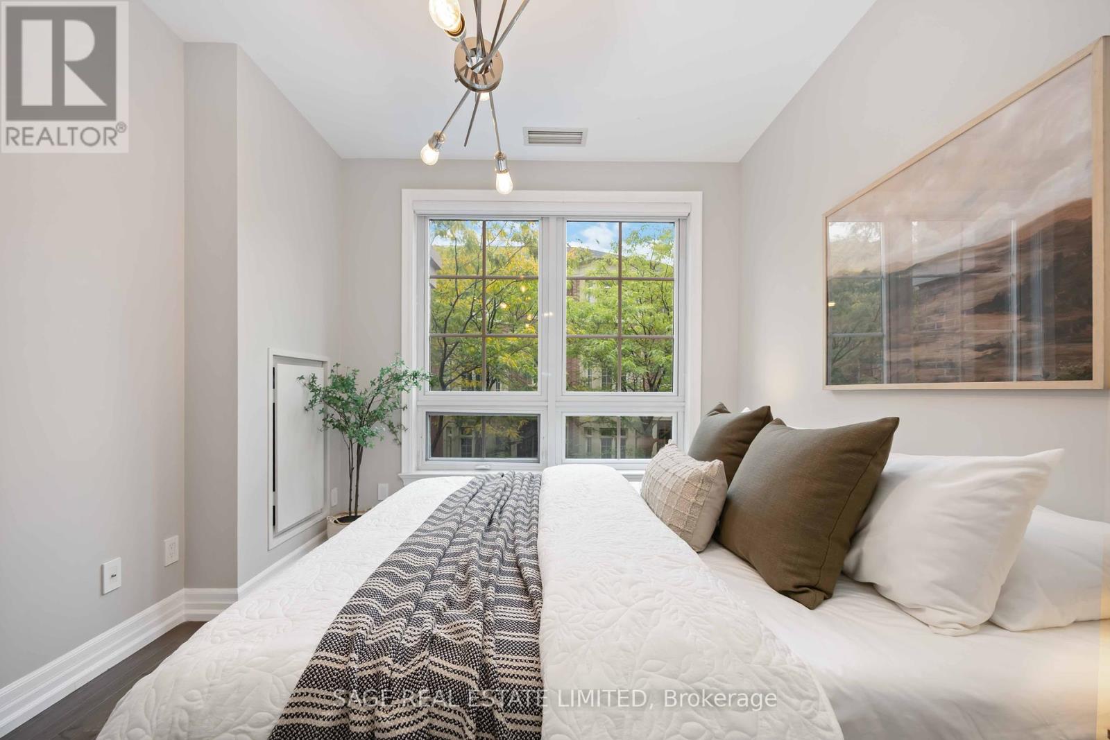 212 - 20 Burkebrook Place, Toronto, Ontario  M4G 0A1 - Photo 34 - C12462355