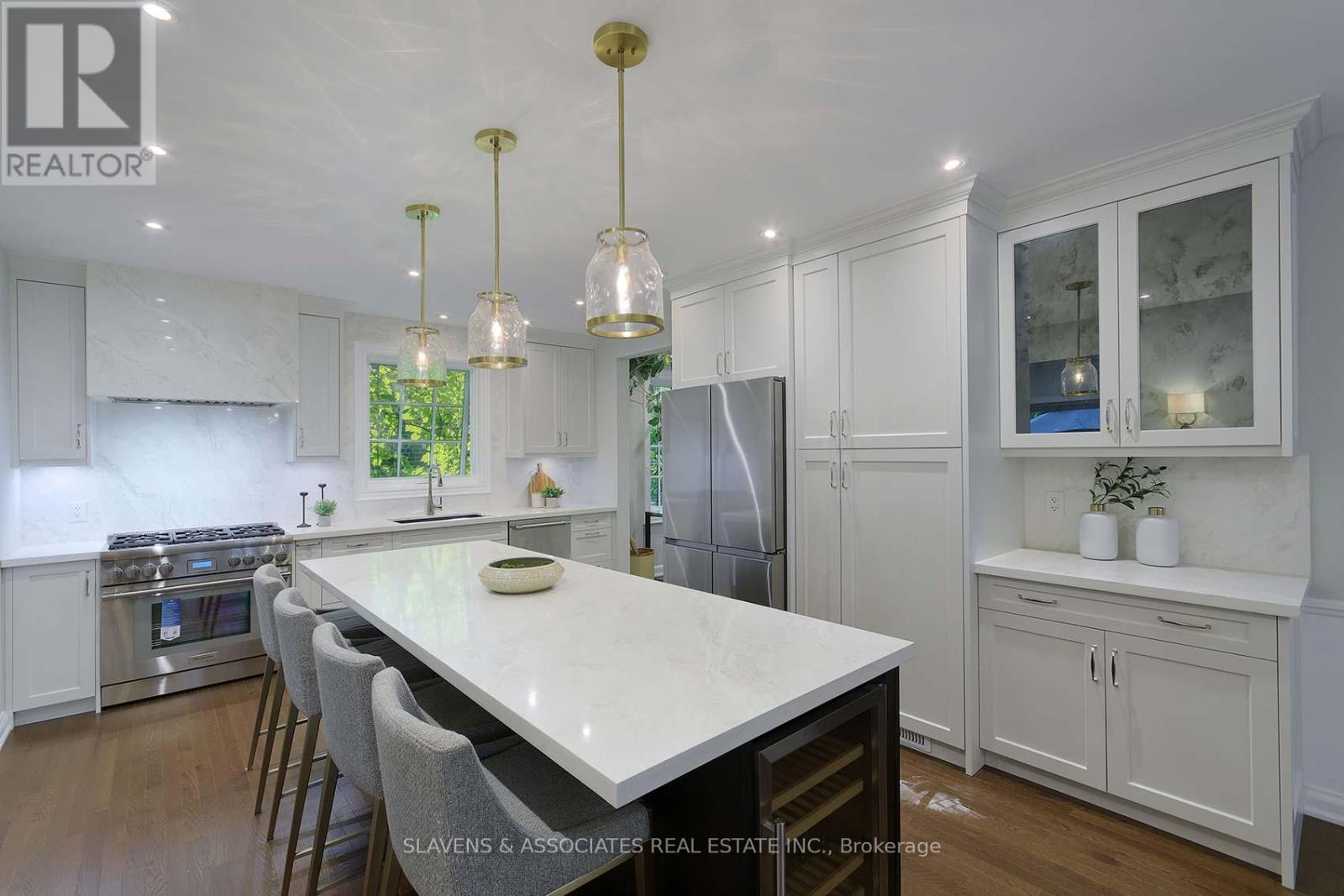 21 Wembley Road, Toronto, Ontario  M6C 2E8 - Photo 4 - C12462368
