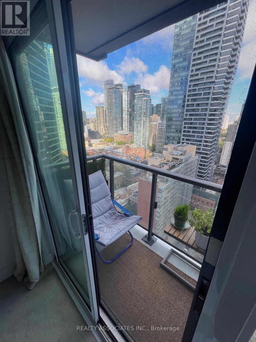 2416 - 955 Bay Street, Toronto, Ontario  M5S 2A2 - Photo 19 - C12462375