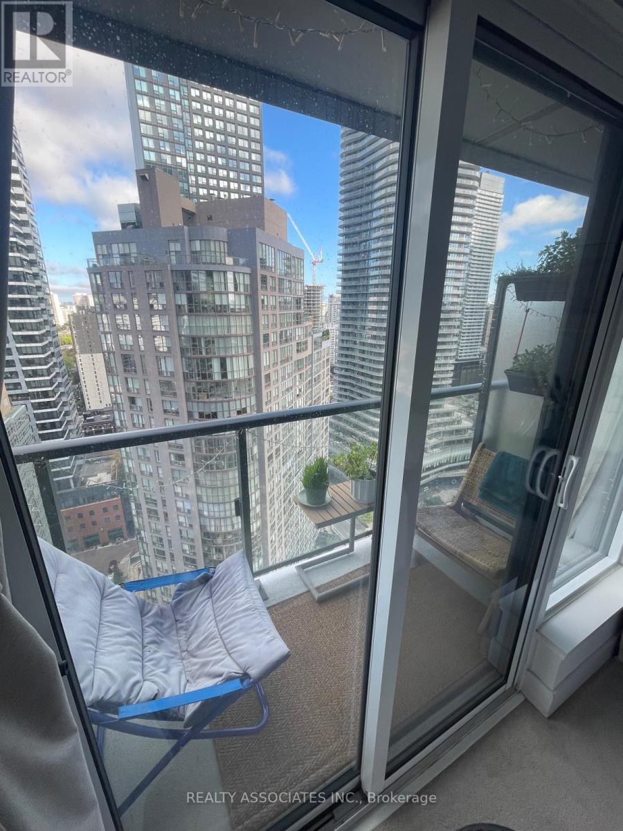 2416 - 955 Bay Street, Toronto, Ontario  M5S 2A2 - Photo 20 - C12462375