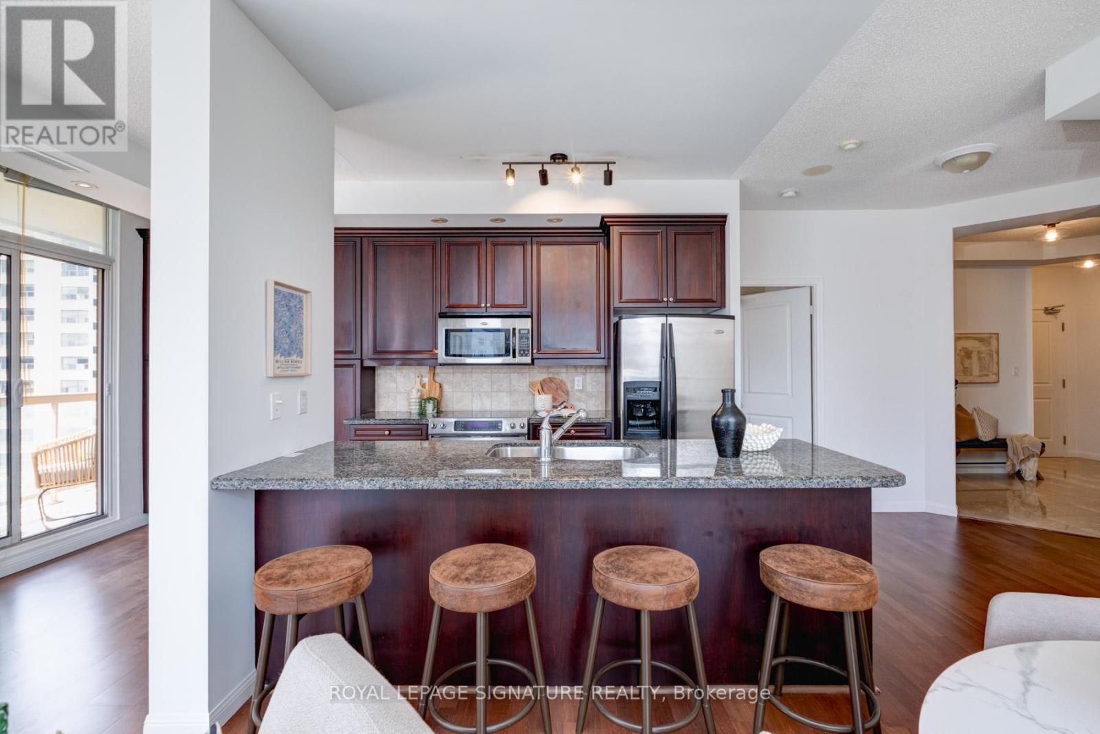 502 - 900 Mount Pleasant Road, Toronto, Ontario  M4P 3J9 - Photo 18 - C12462447