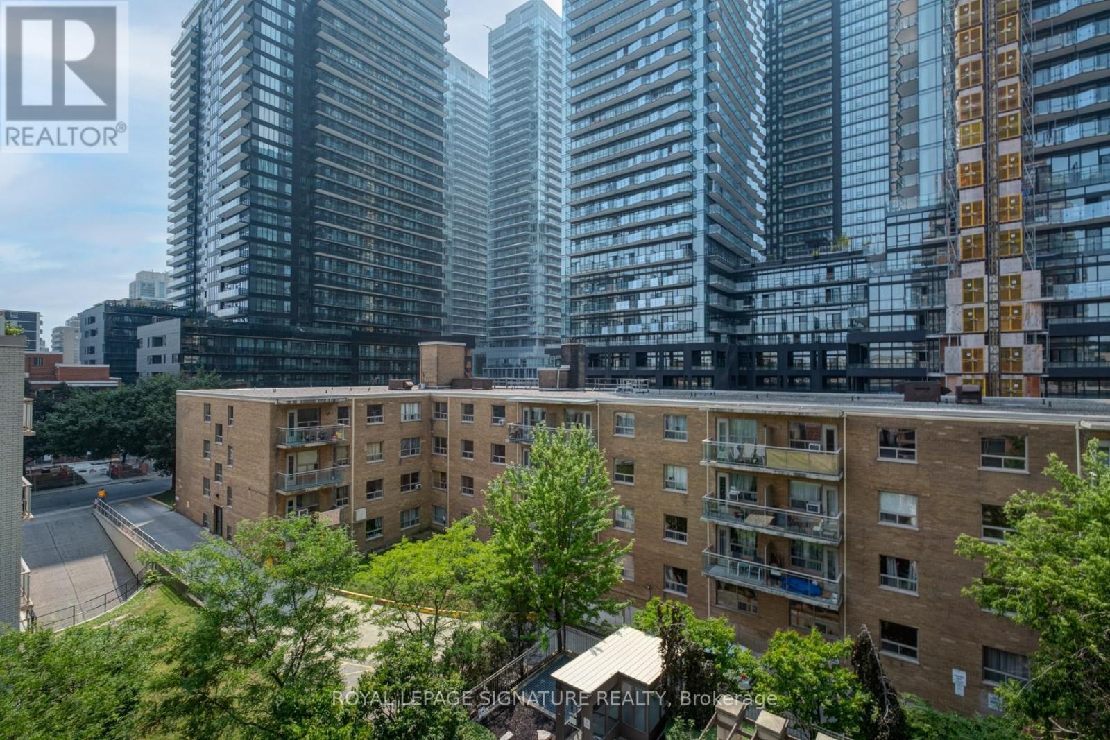 502 - 900 Mount Pleasant Road, Toronto, Ontario  M4P 3J9 - Photo 29 - C12462447