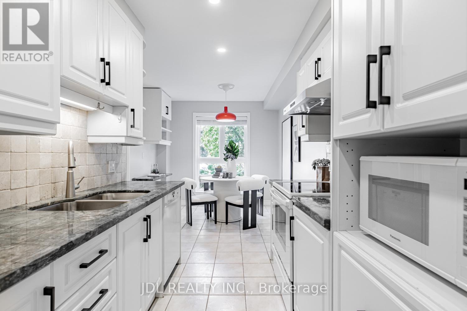 217 - 29 Scenic Mill Way, Toronto, Ontario  M2L 1S4 - Photo 11 - C12462450