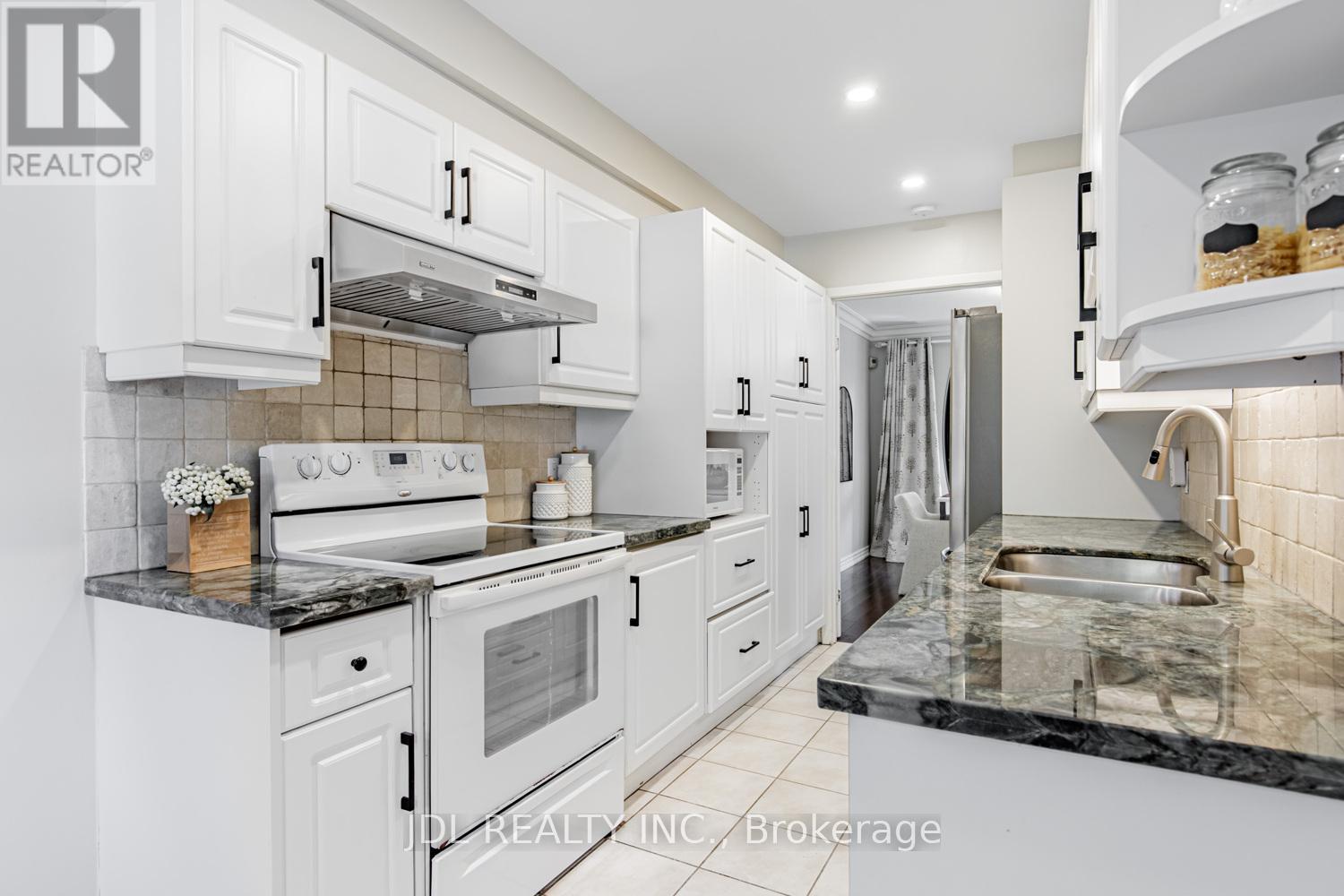 217 - 29 Scenic Mill Way, Toronto, Ontario  M2L 1S4 - Photo 8 - C12462450