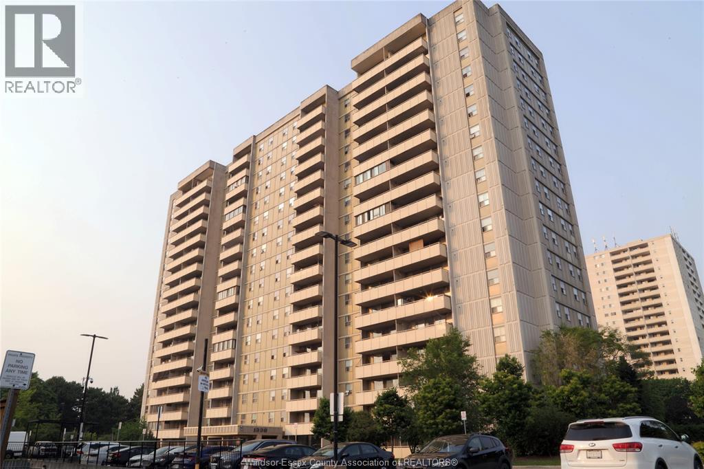 MLS# 25026132: 1338 YORK MILLS ROAD Unit# 1602, Toronto, Canada