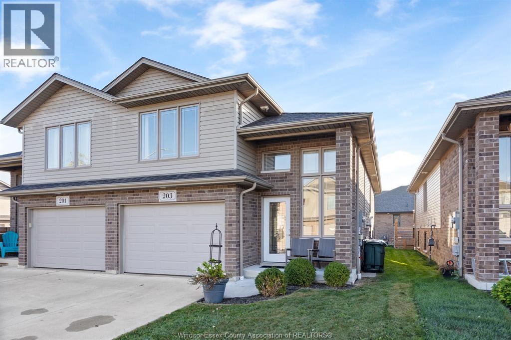 MLS# 25026123: 203 ADAMS, Amherstburg, Canada
