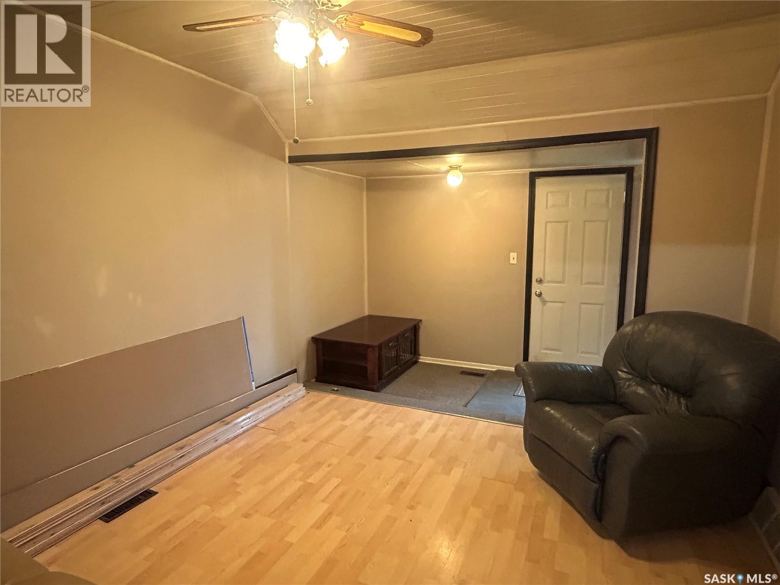 321 White Street, Bienfait, Saskatchewan  S0C 0M0 - Photo 17 - SK009311