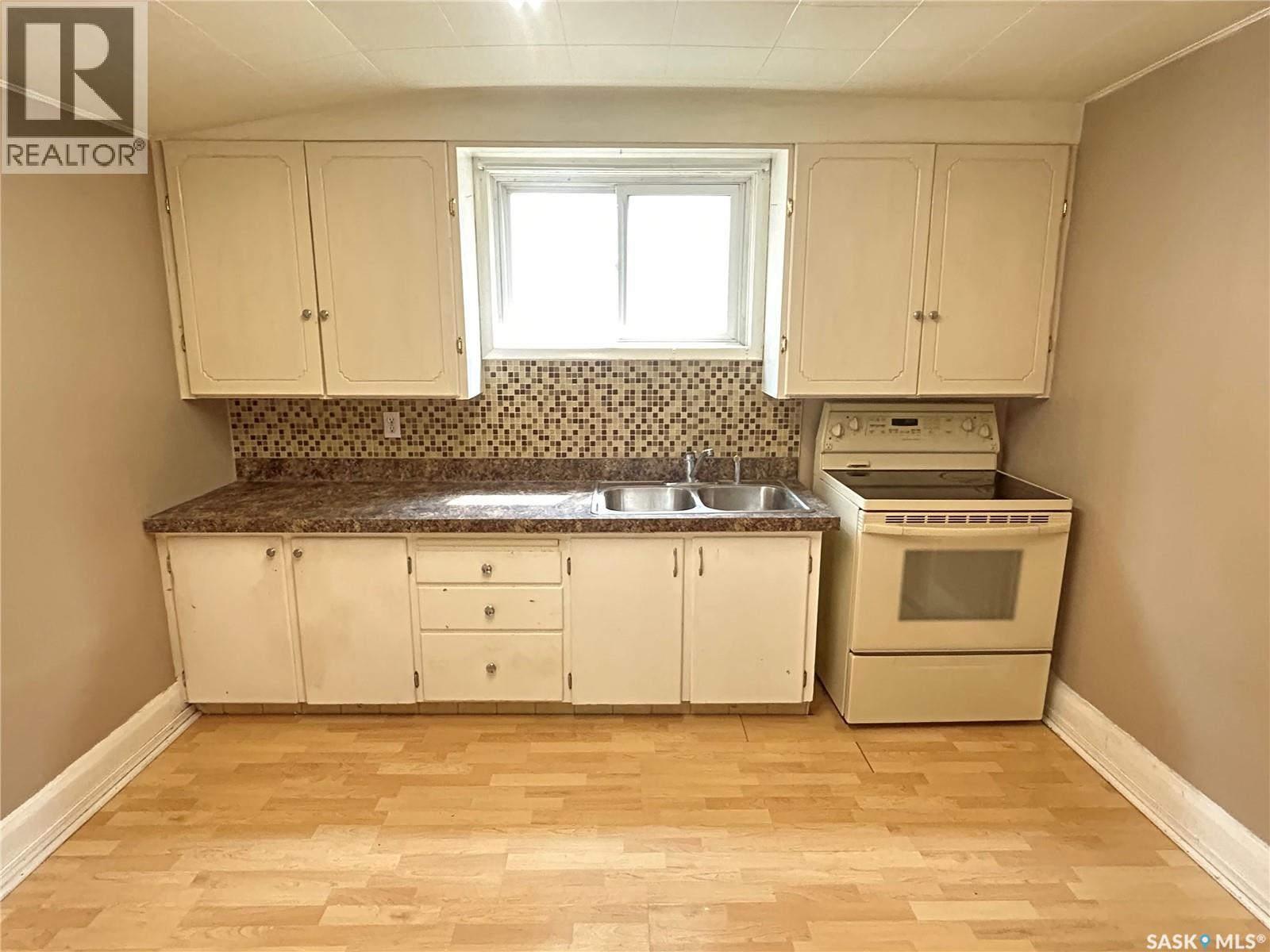 321 White Street, Bienfait, Saskatchewan  S0C 0M0 - Photo 12 - SK009311