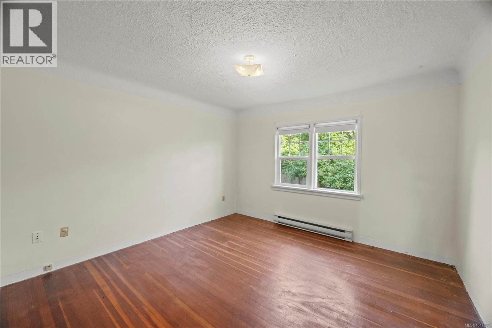 2571 Empire St, Victoria, British Columbia  V8T 3M5 - Photo 24 - 1017399